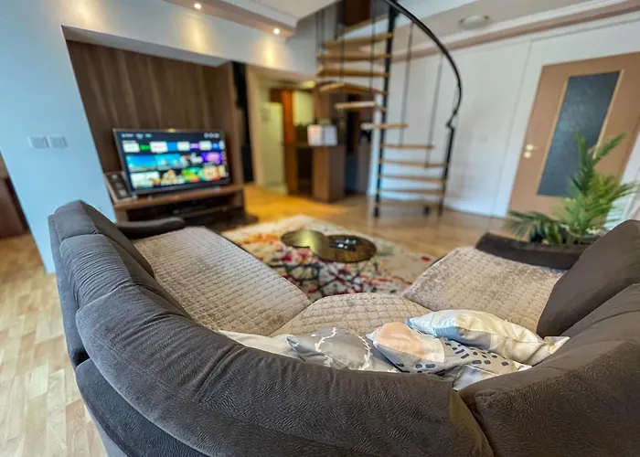 Primestay Duplex Retreat - Free Parking